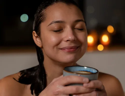 Dry Skin in Winter? Ayurveda’s Complete Ritual for Deep Hydration & Glow